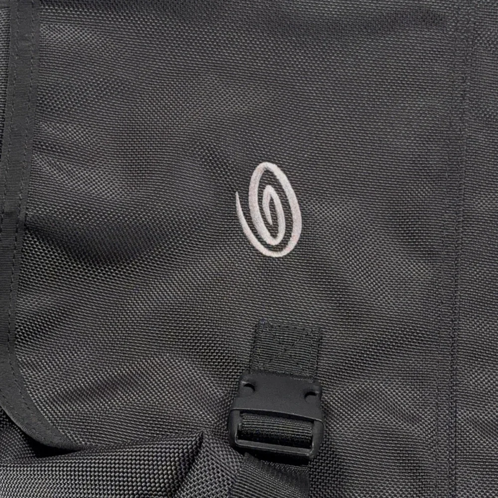 Timbuk2 Messenger Bag Large Black Nylon Crossbody Commuter Cycling Laptop Strap